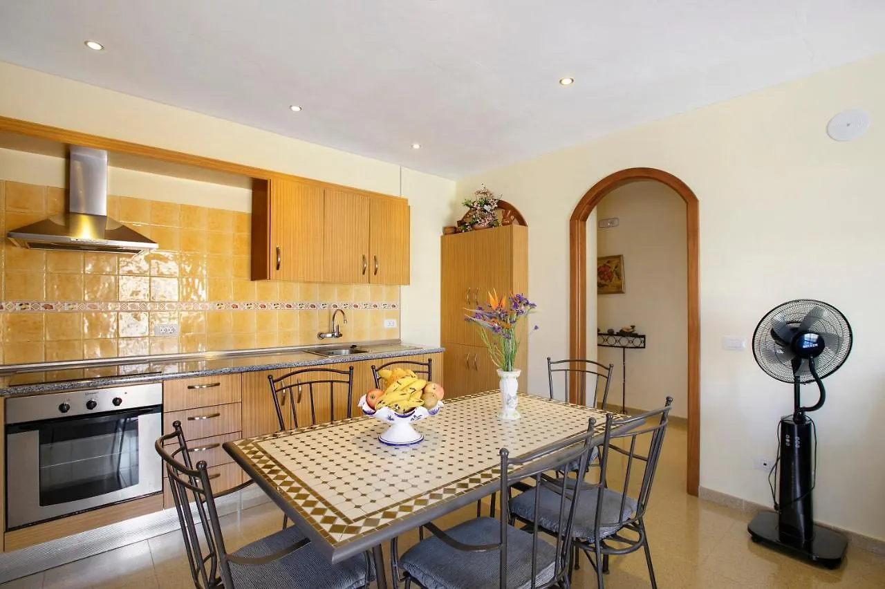 Villa Tazana Icod De Los Vinos İspanya
